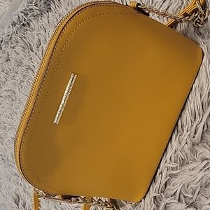 Steve Madden yellow cross body purse